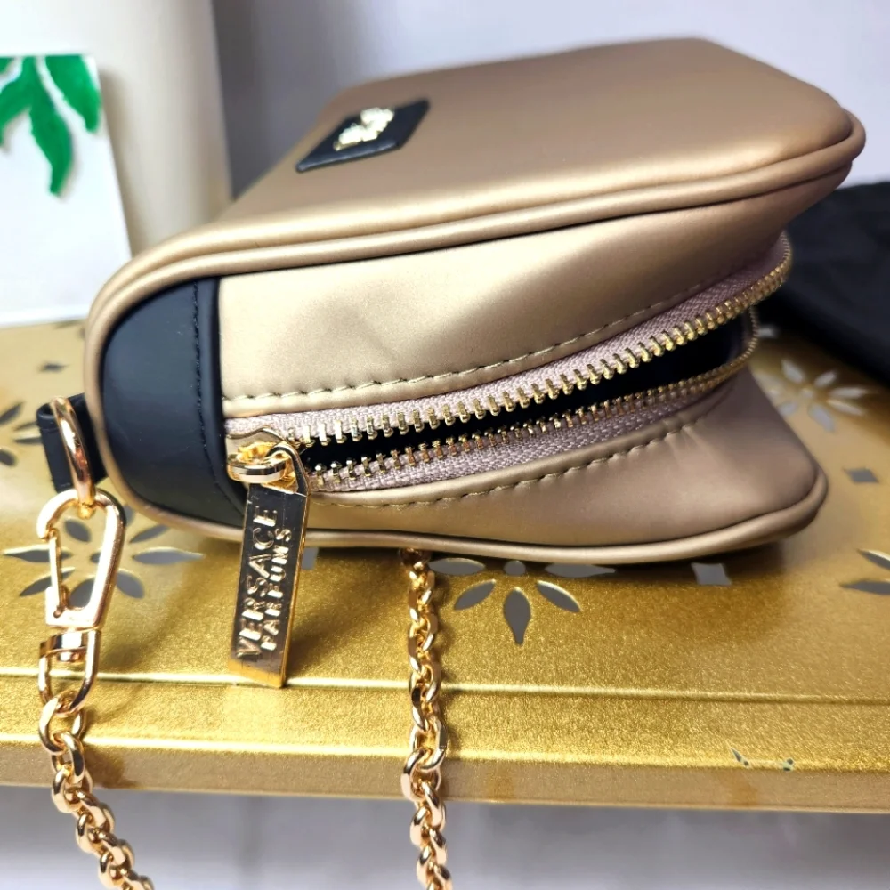SALE! Versace Parfum Bag - NWOT cosmetic makeup convertible crossbody & chain - Picture 6 of 11